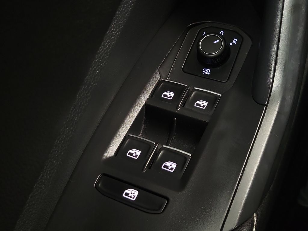 2024 Volkswagen Jetta SE - Photo 15
