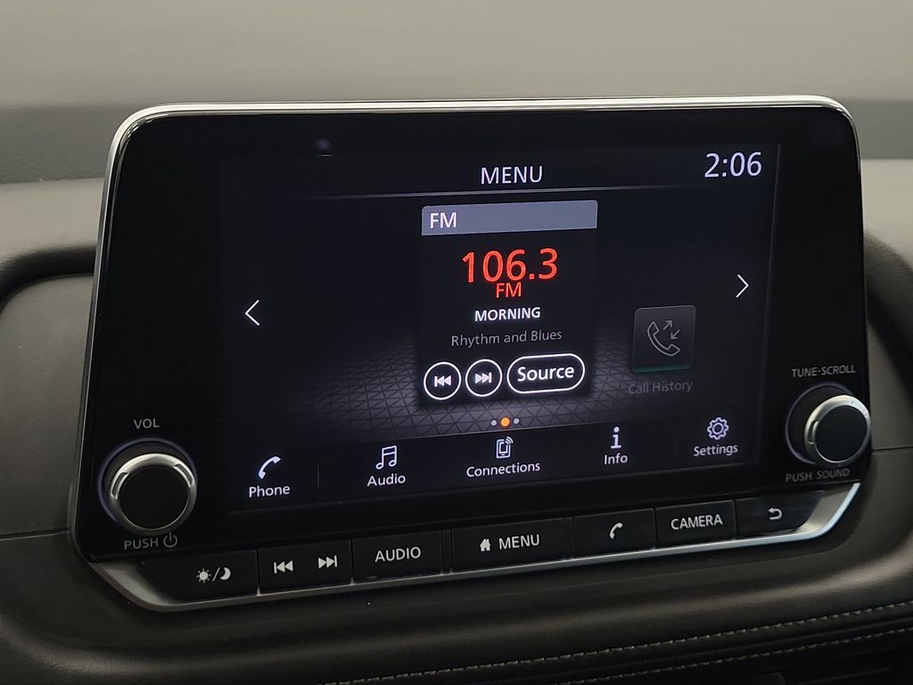 2025 Nissan Rogue SV - Photo 16