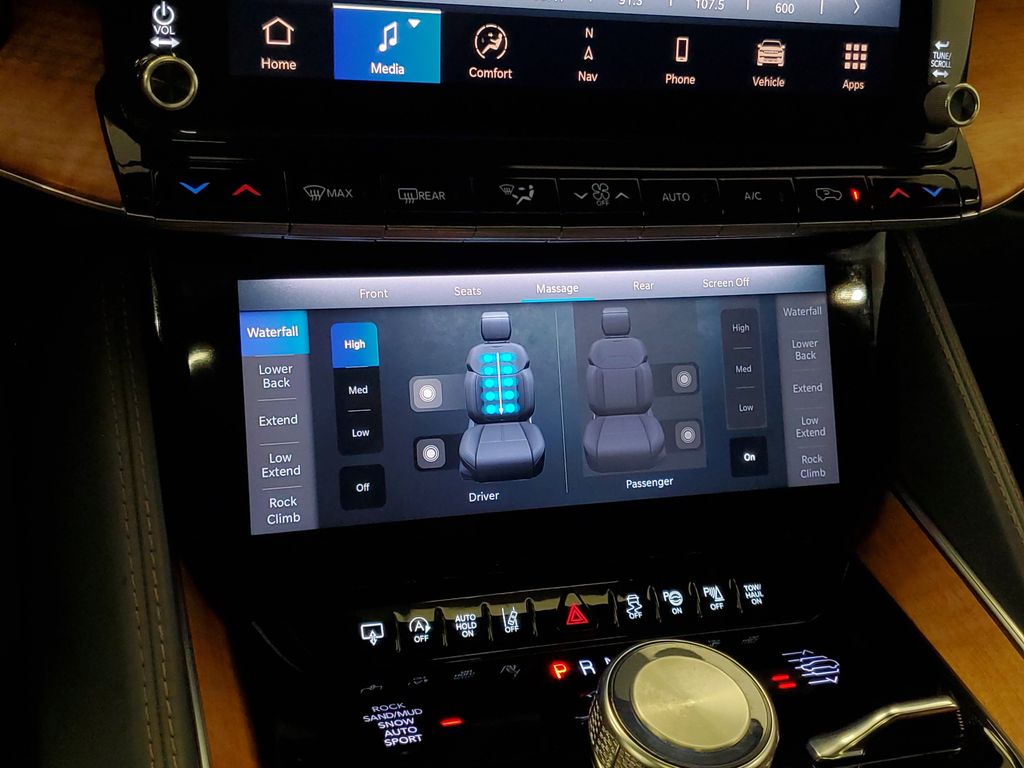 2023 Jeep Grand Wagoneer Series II - Photo 22