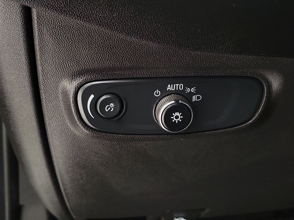 2024 Chevrolet Equinox LT - Photo 13