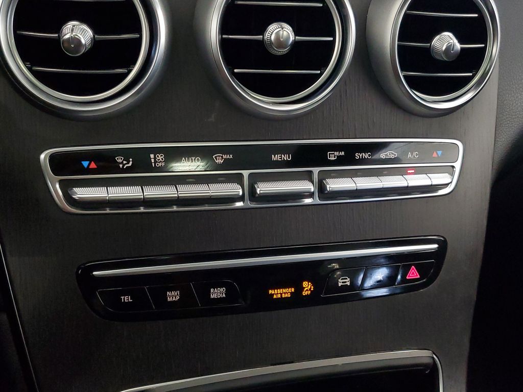 2022 Mercedes-Benz GLC GLC300 - Photo 24