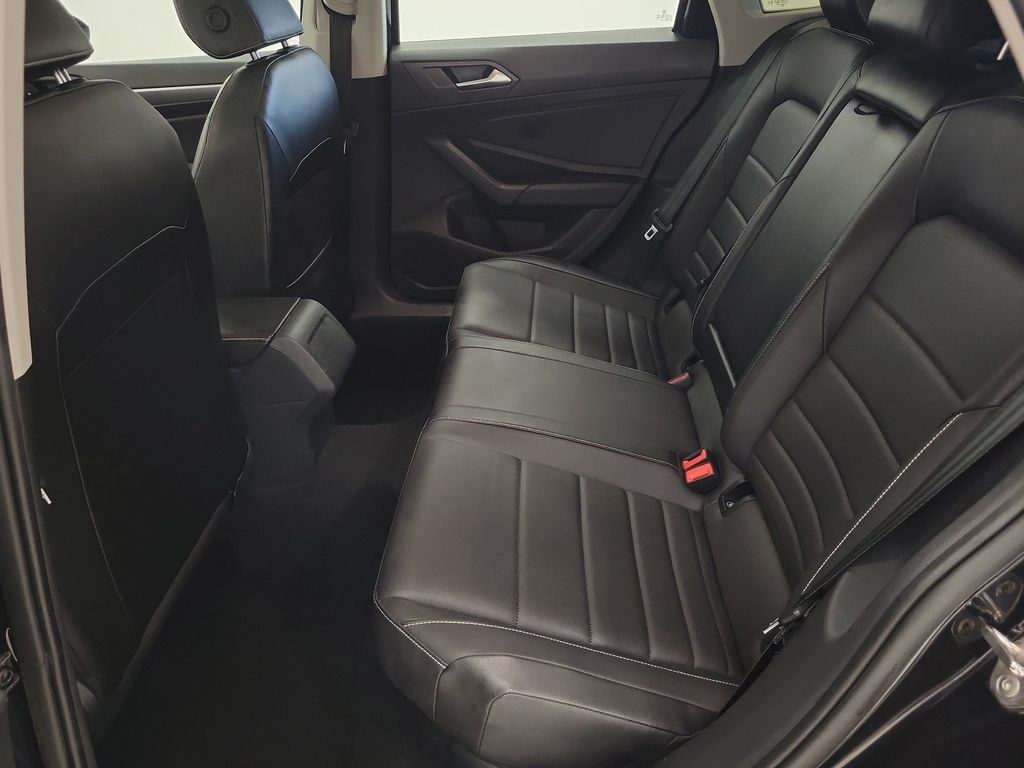 2024 Volkswagen Jetta SE - Photo 23