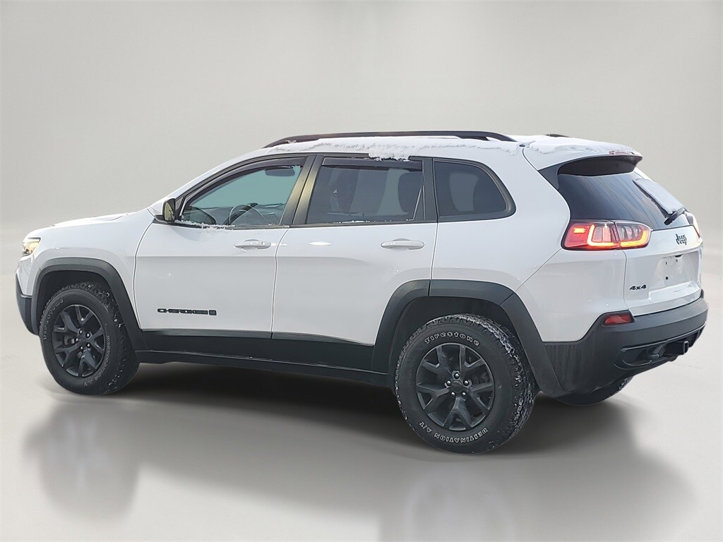 Used 2019 Jeep Cherokee Latitude 4x4 SUV