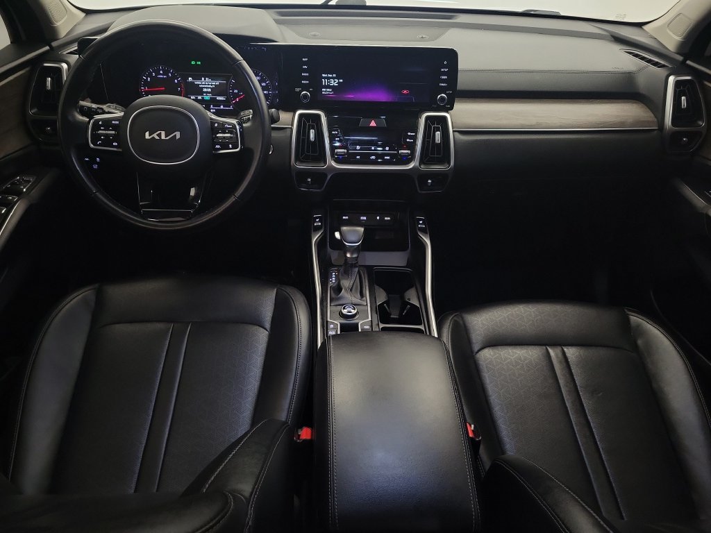 2022 Kia Sorento EX - Photo 12