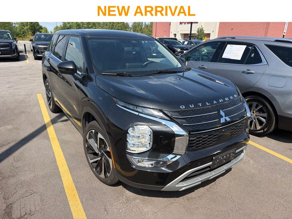 Used 2024 Mitsubishi Outlander SE SUV