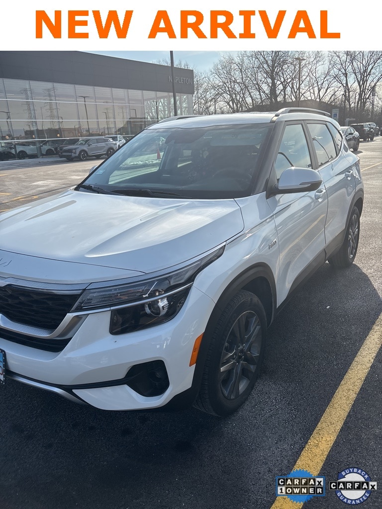 2023 Kia Seltos S's photo