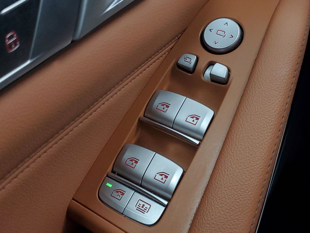 2019 BMW X7 50i - Photo 15