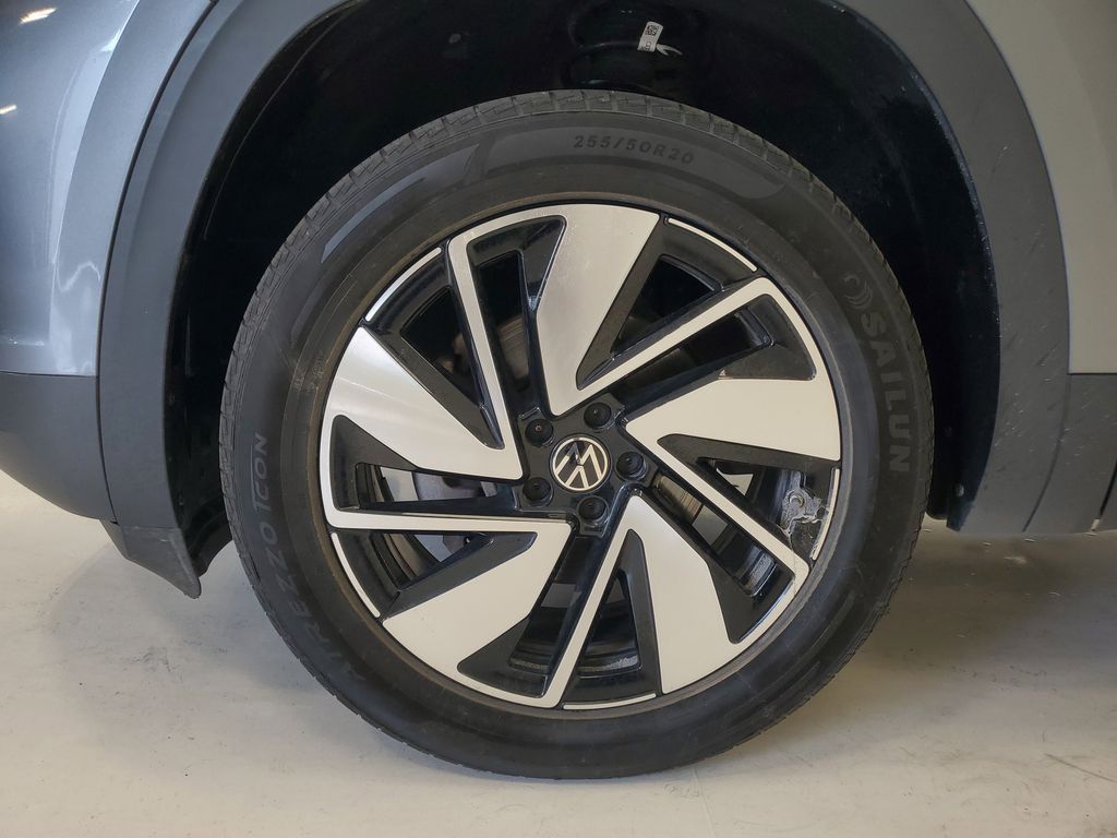 2025 Volkswagen Atlas SE w/Tech - Photo 8
