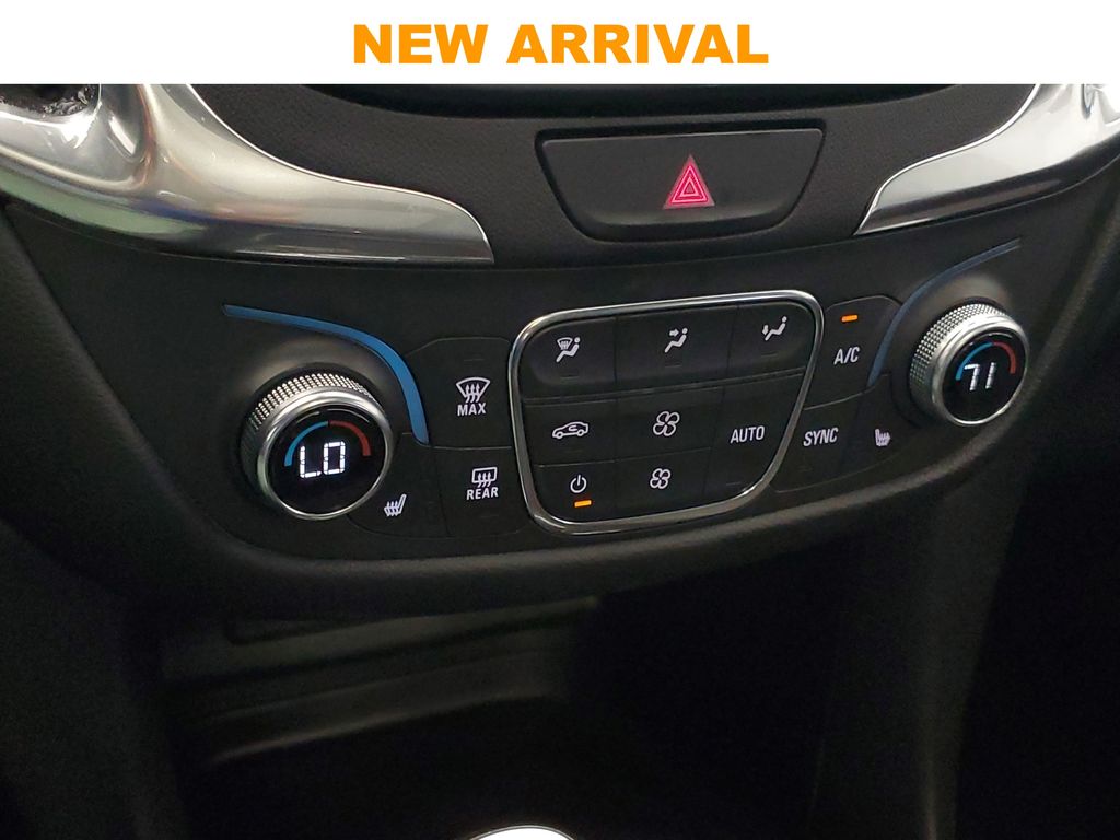 2021 Chevrolet Equinox LT - Photo 20