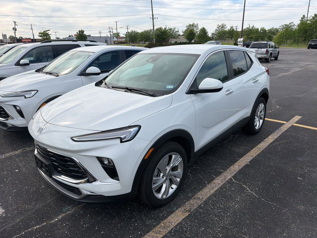 2025 Buick Encore GX Preferred's photo
