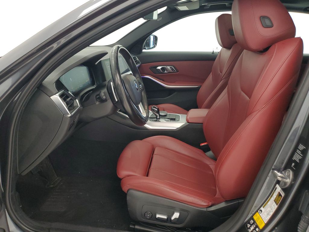 2022 BMW 3 Series 330i - Photo 11