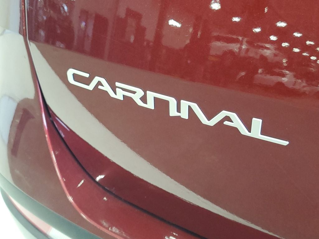 2024 Kia Carnival EX - Photo 8