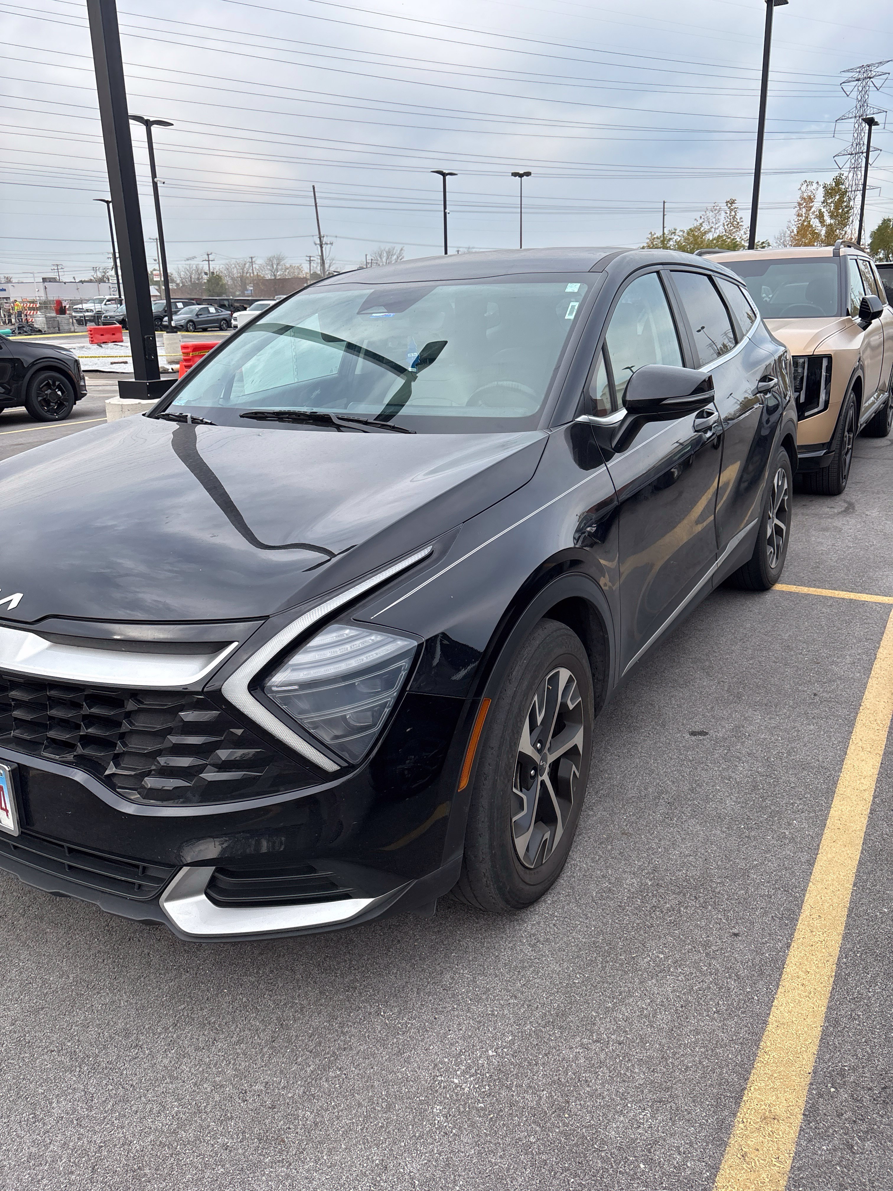 Used 2024 Kia Sportage EX SUV