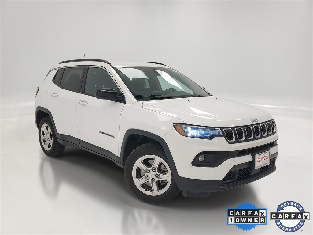 2023 Jeep Compass Latitude's photo