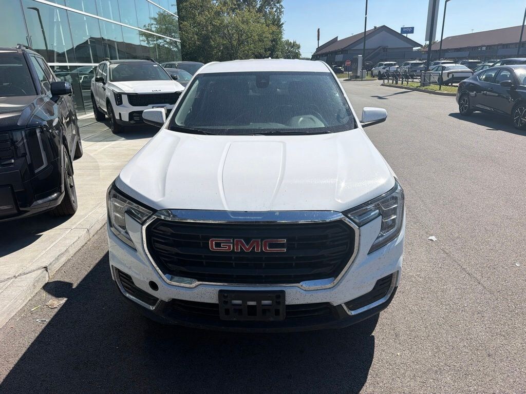 Used 2024 GMC Terrain SLE SUV