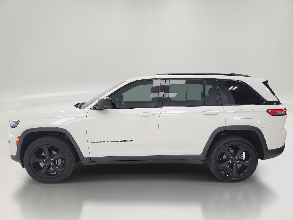 2023 Jeep Grand Cherokee Altitude - Photo 6