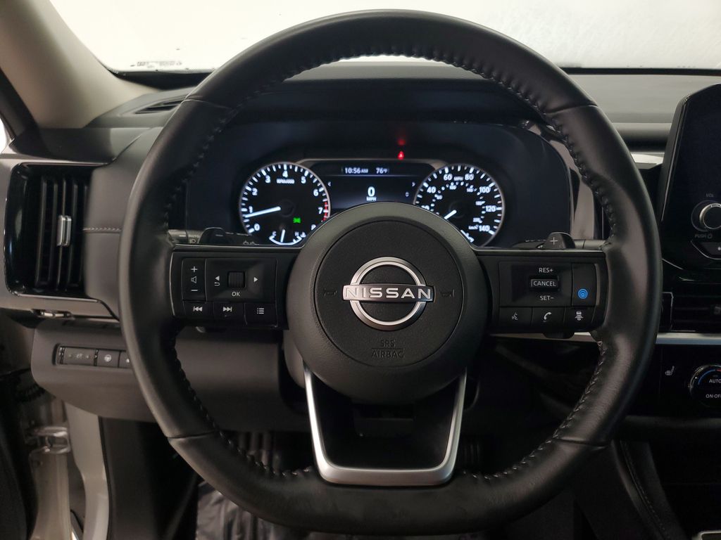 2025 Nissan Pathfinder SV - Photo 15