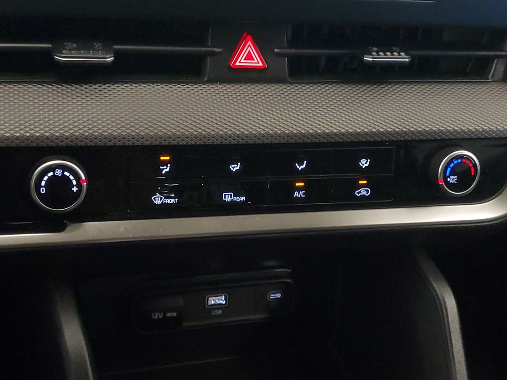 2024 Kia Sportage LX - Photo 20