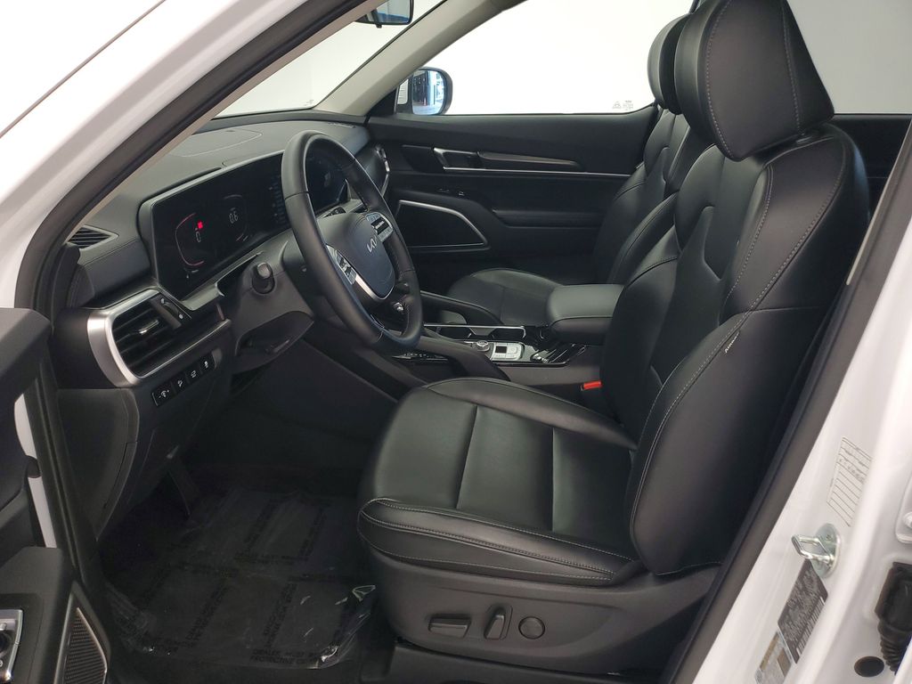 2025 Kia Telluride S - Photo 9