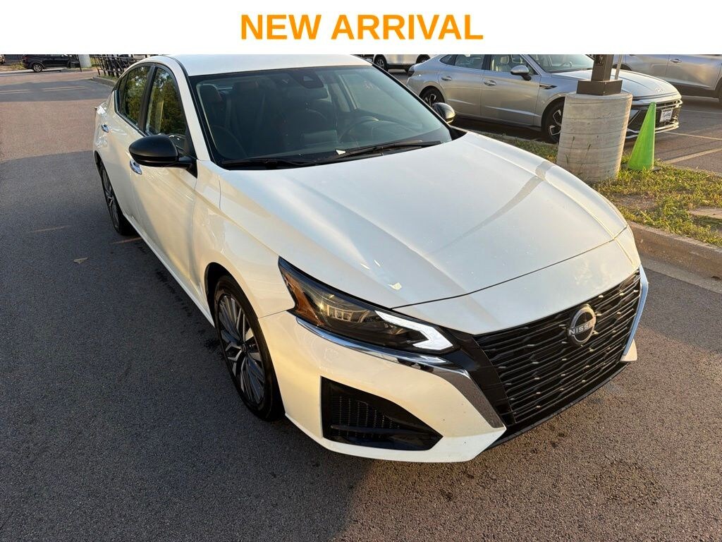 Used 2025 Nissan Altima 2.5 SV Sedan