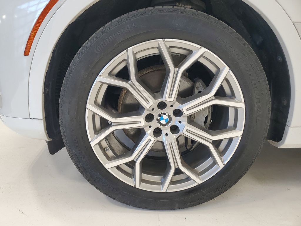 2020 BMW X7 40i - Photo 9