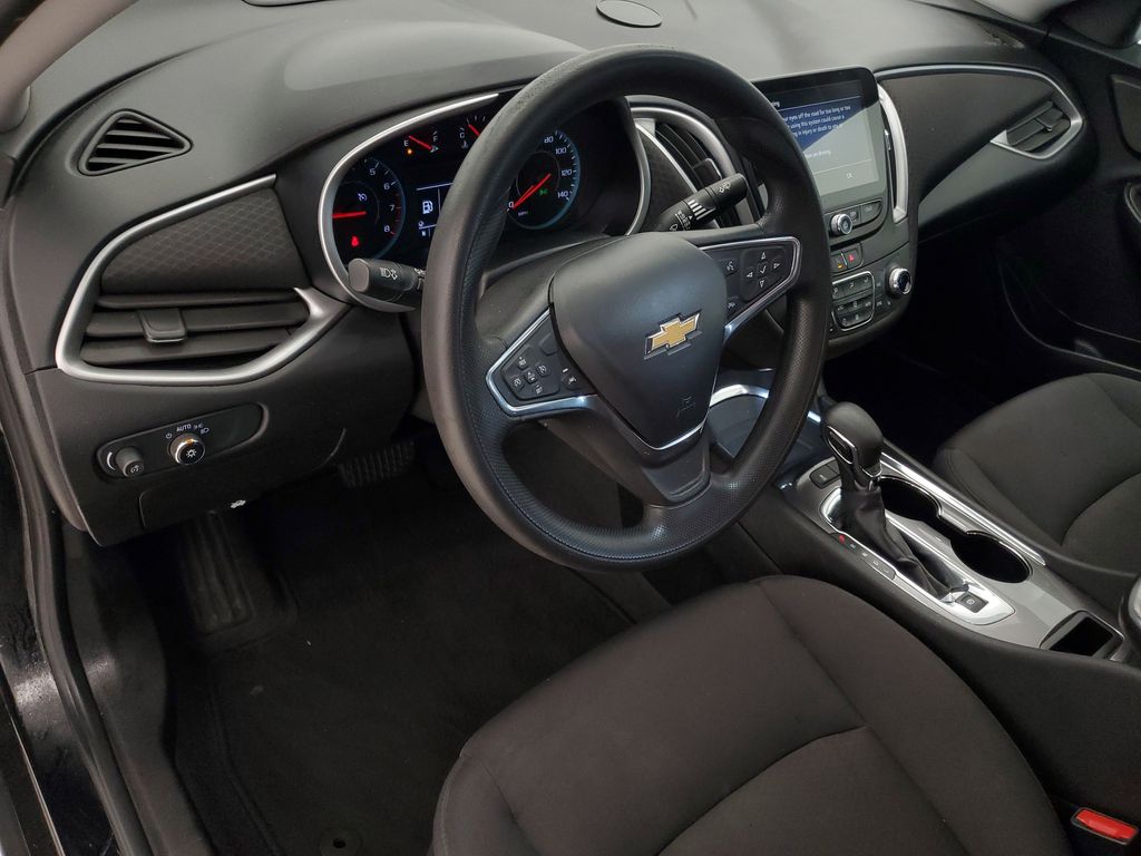 2023 Chevrolet Malibu 1LT - Photo 13