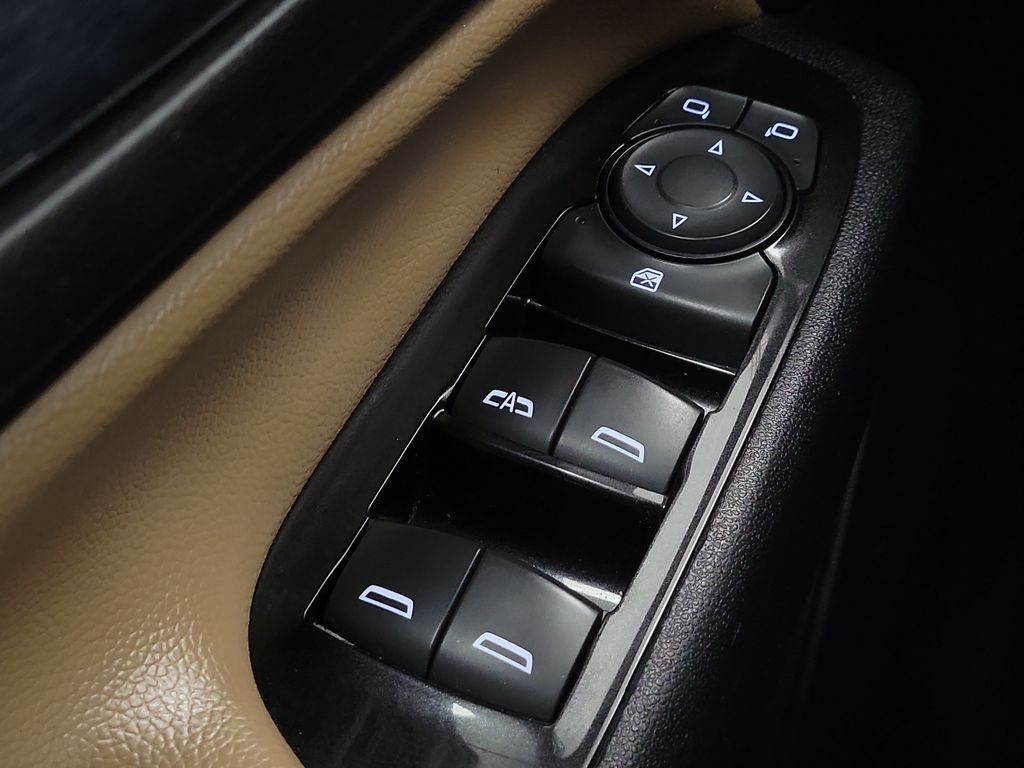 2023 Chevrolet Equinox Premier - Photo 16