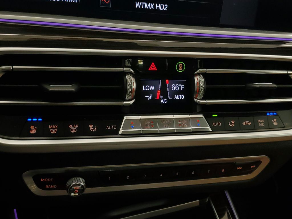 2019 BMW X7 50i - Photo 21