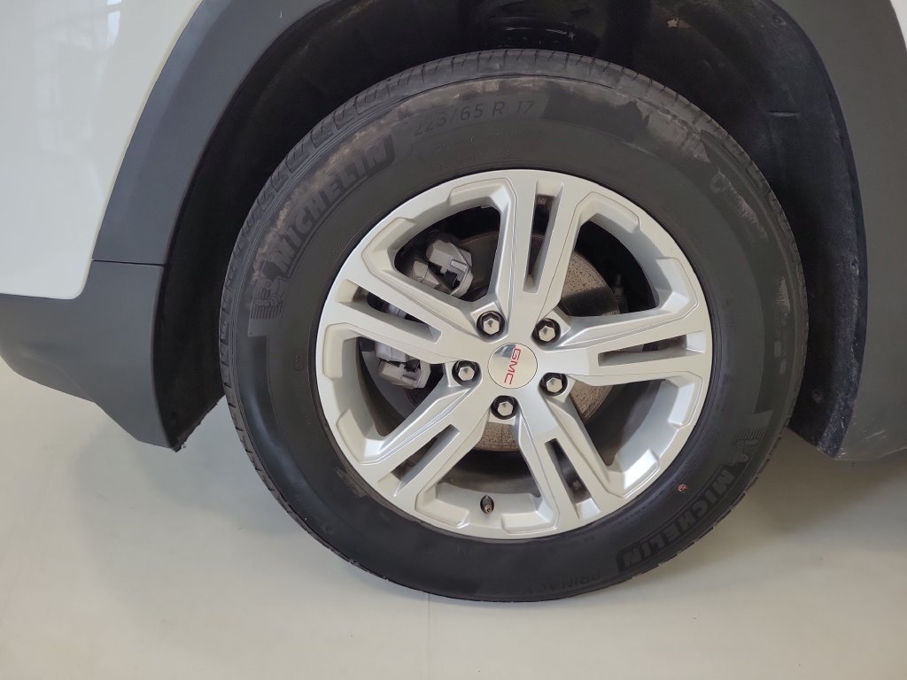 2024 GMC Terrain SLE - Photo 6