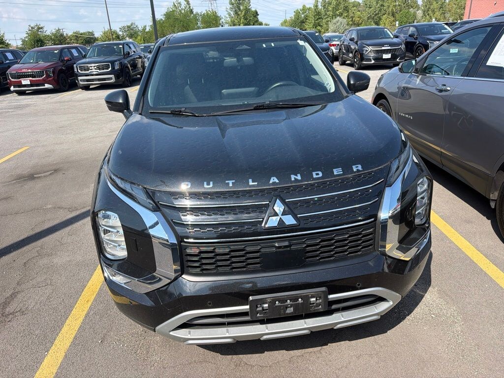 Used 2024 Mitsubishi Outlander SE SUV