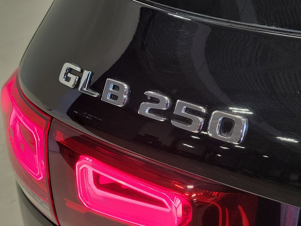 2023 Mercedes-Benz GLB Base - Photo 7