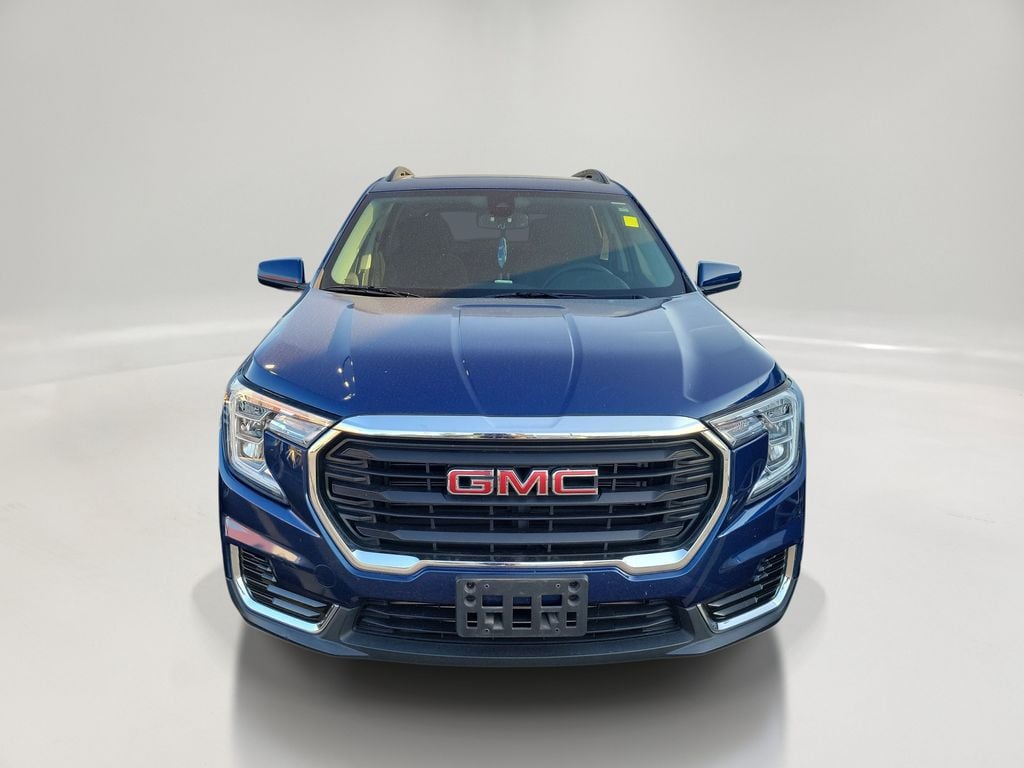 2022 GMC Terrain SLE - Photo 2
