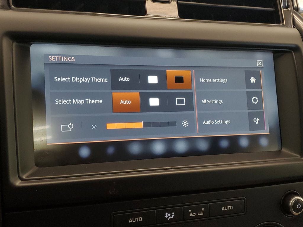 2020 Land Rover Discovery Landmark Edition - Photo 20