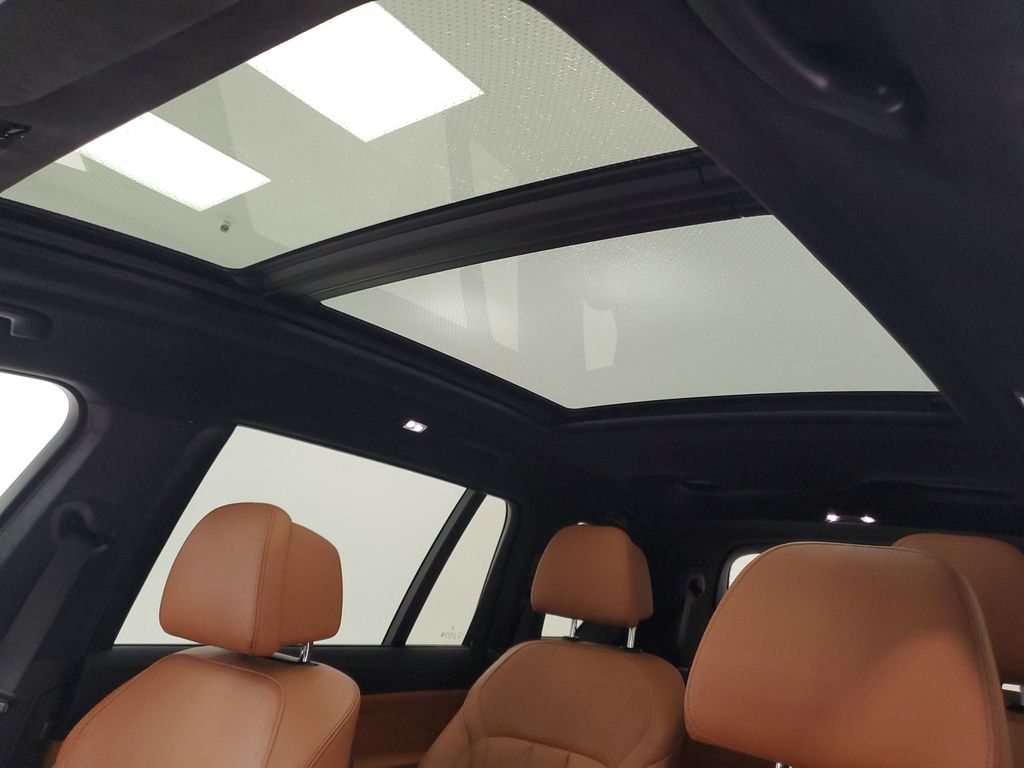 2019 BMW X7 50i - Photo 24