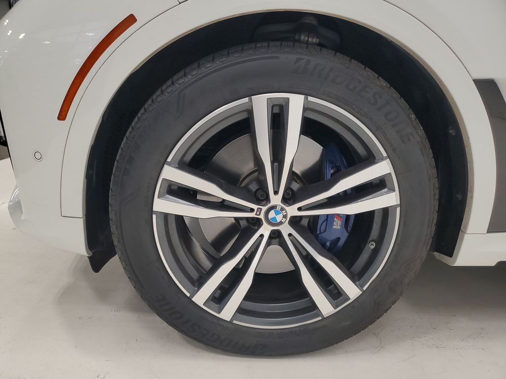 2019 BMW X7 50i - Photo 8