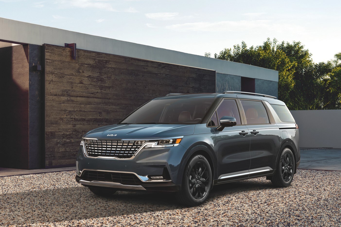 2022 Carnival MPV Full Exterior