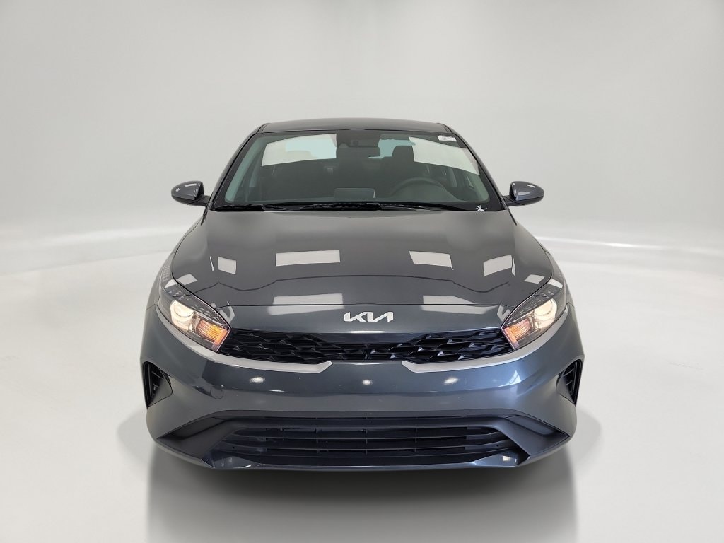 Used 2024 Kia Forte LXS with VIN 3KPF24AD5RE834976 for sale in Lansing, IL