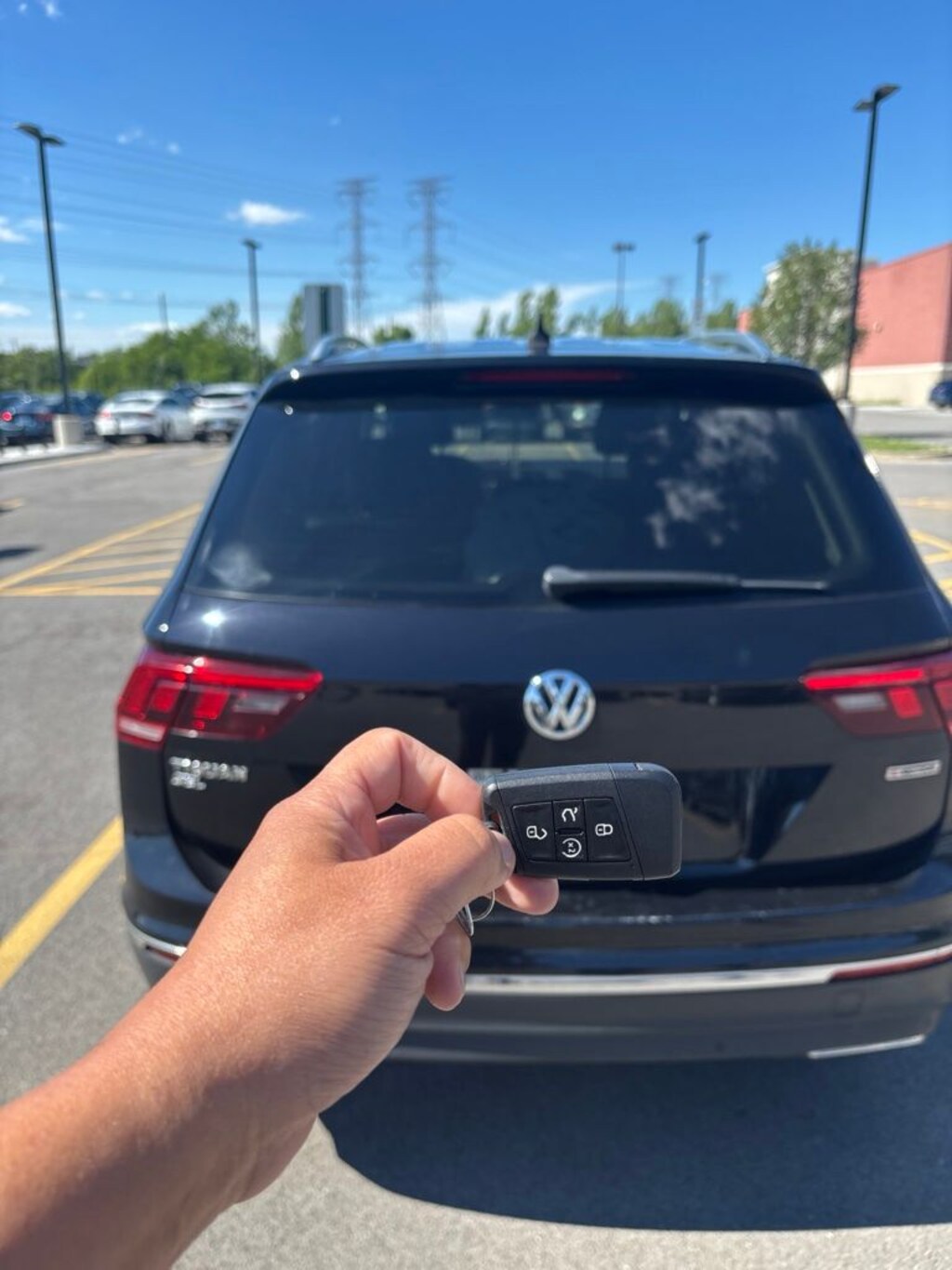 Used 2020 Volkswagen Tiguan 2.0T SEL 4MOTION SUV