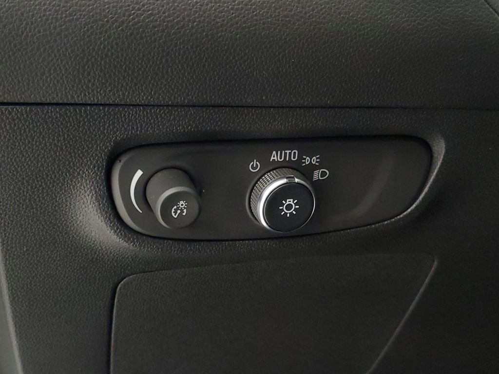 2025 Buick Encore GX Preferred - Photo 13