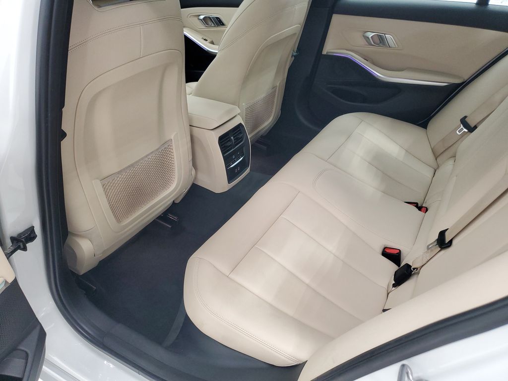 2021 BMW 3 Series 330i - Photo 24
