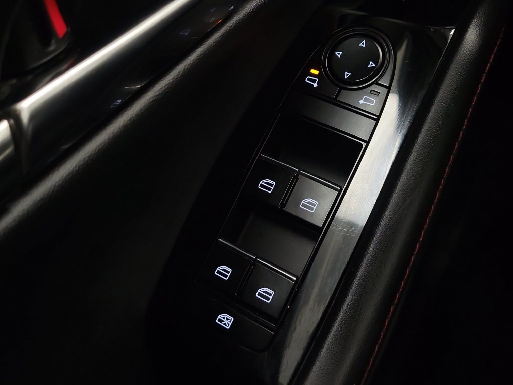 2025 Mazda CX-30 Carbon Edition - Photo 16