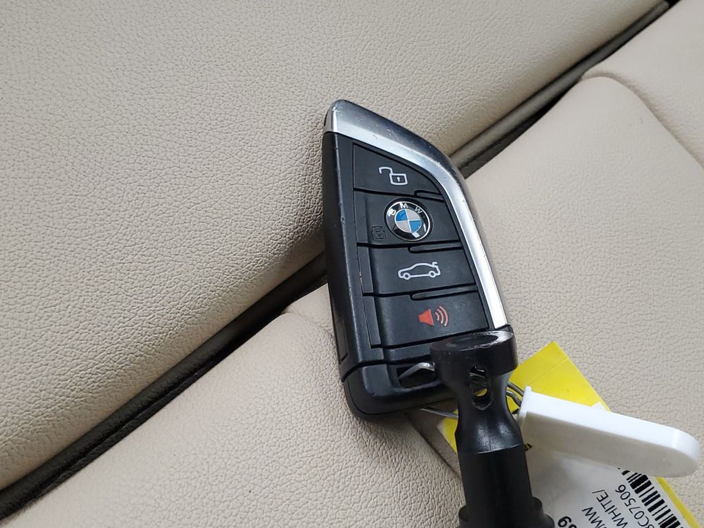 2021 BMW 3 Series 330i - Photo 27