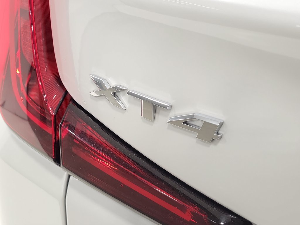 2023 Cadillac XT4 Premium Luxury - Photo 7