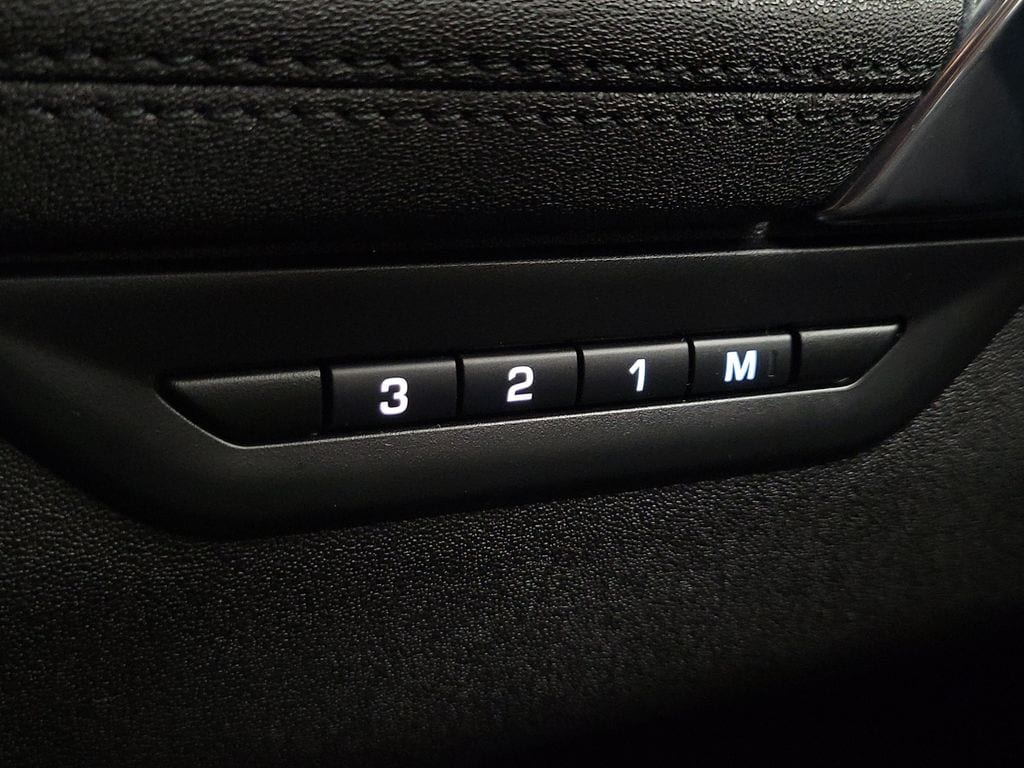 2023 Land Rover Discovery Sport SE - Photo 16