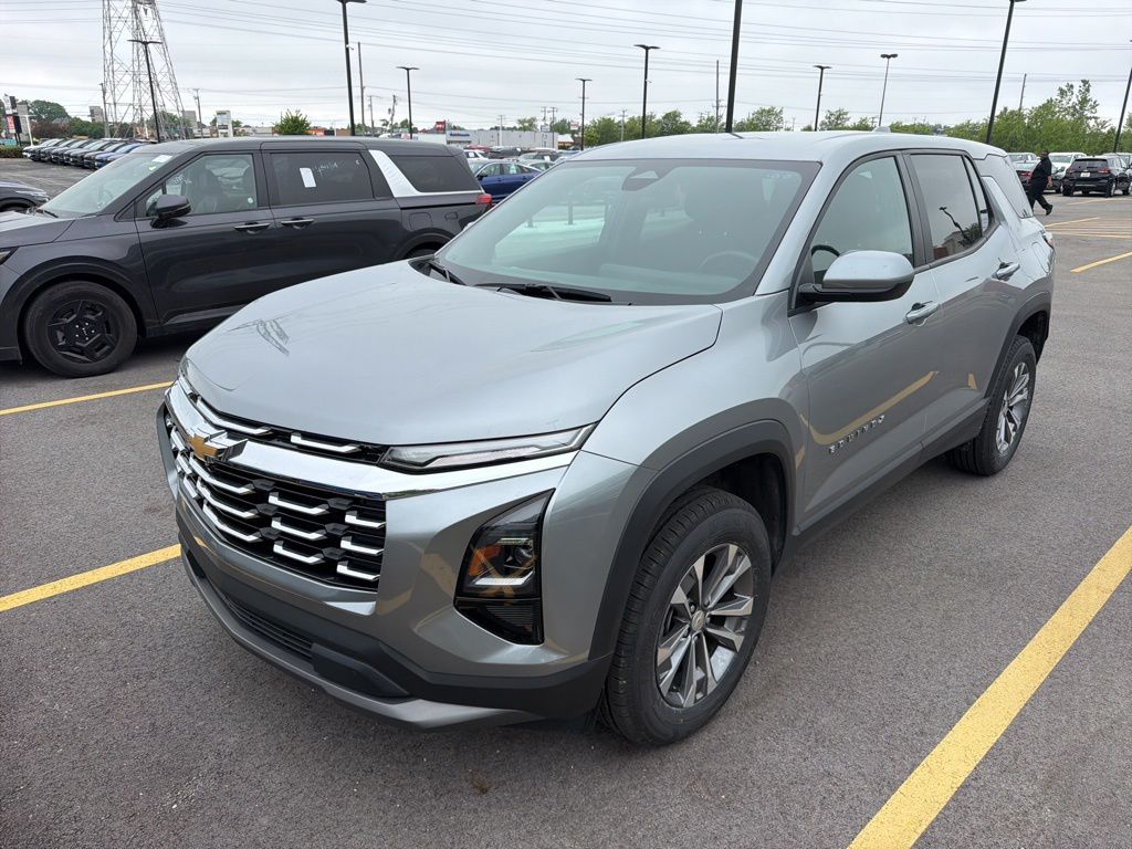 2025 Chevrolet Equinox LT 1.5T's photo