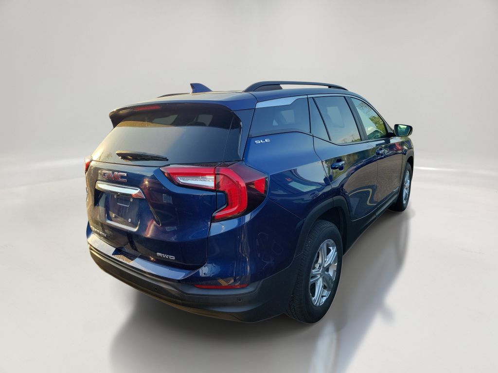 2022 GMC Terrain SLE - Photo 4