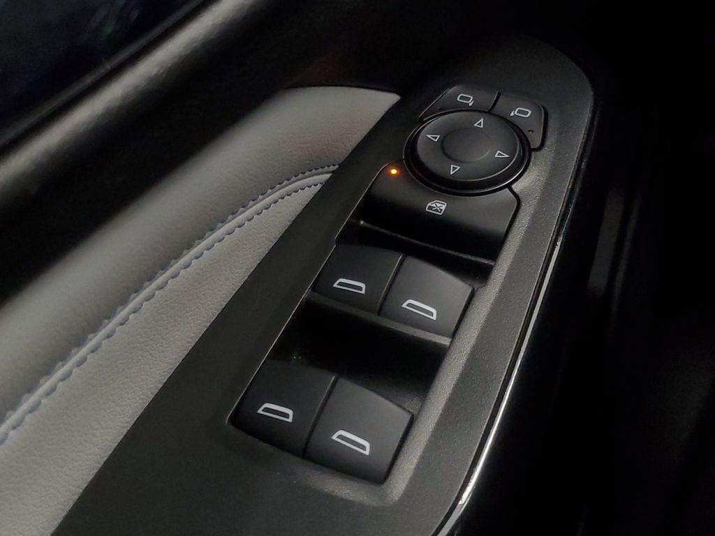 2025 Chevrolet Trax LT - Photo 17