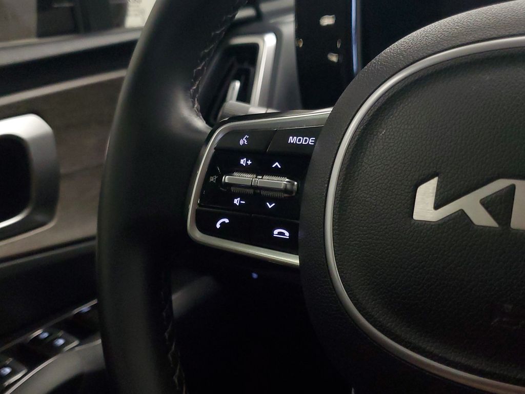 2022 Kia Sorento X-Line S - Photo 13