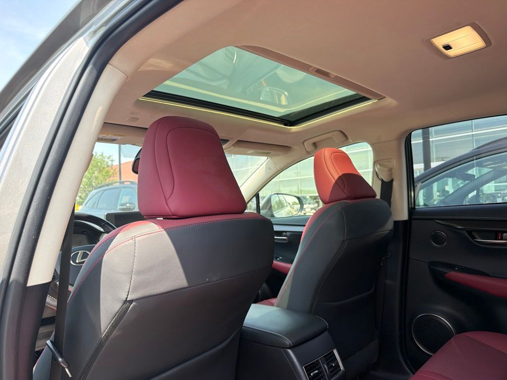 2020 Lexus NX 300 - Photo 9