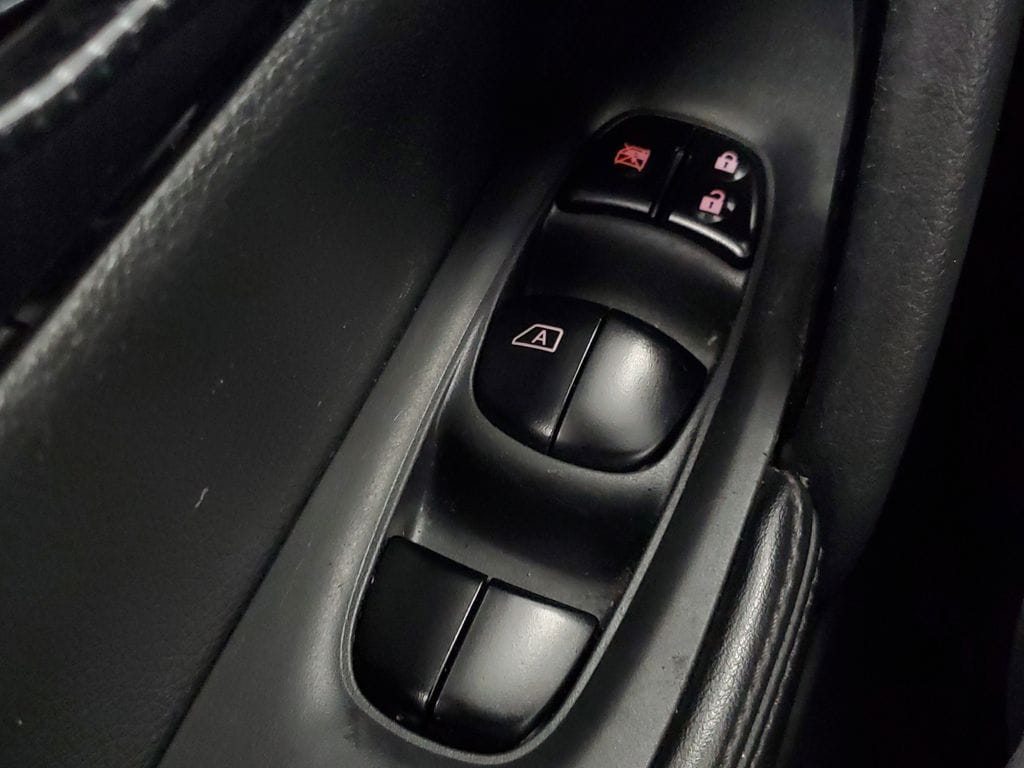 2020 Nissan Rogue SL - Photo 17